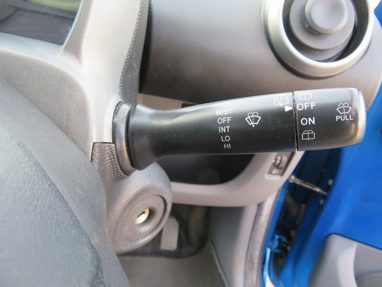 TOYOTA AYGO 1.0 VVT-i Blue MultiMode Euro 5 5dr 2010