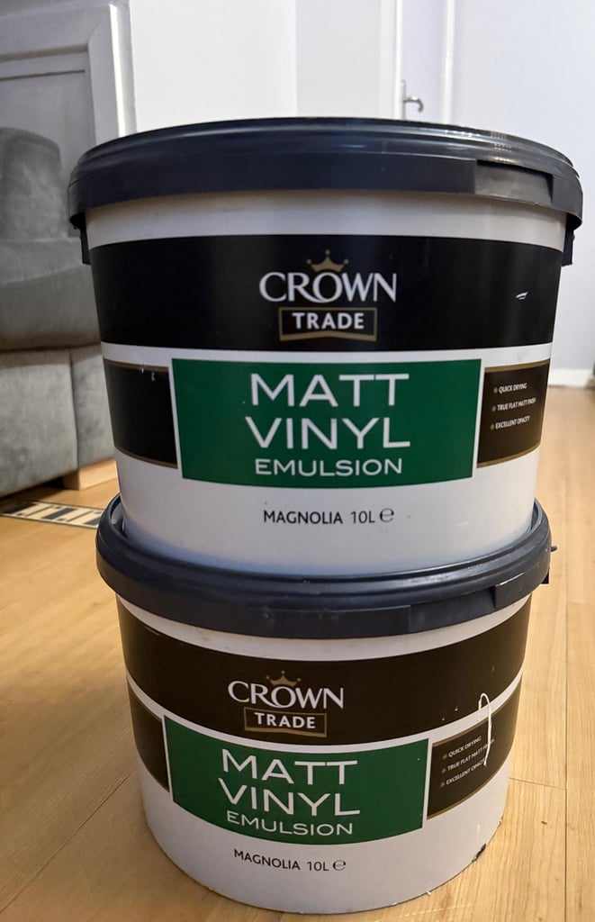 image for Crown Trade Matt Vinyl Emulsion Magnolia 10L