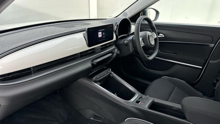 2025 Fiat 600 1.2 MHEV SUV 5dr Petrol Hybrid e-DCT Euro 6 (s/s) (100 ps) Automatic Hatchback Hybr...