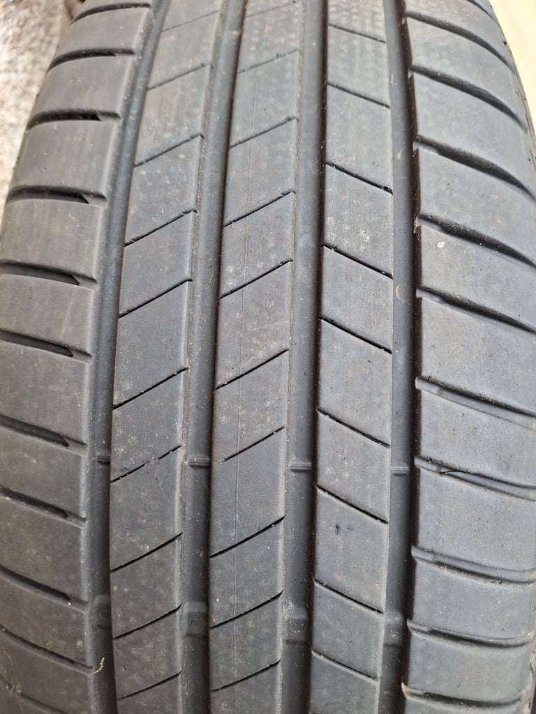 Wheel Rims & Tyres in Excellent Condition