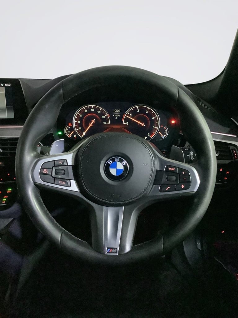 2017 BMW 5 Series 3.0 530d M Sport Touring 5dr Diesel Auto xDrive Euro 6 (s/s) (265 ps) Estate Di...