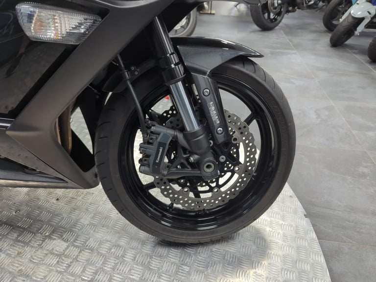 KAWASAKI Z1000SX