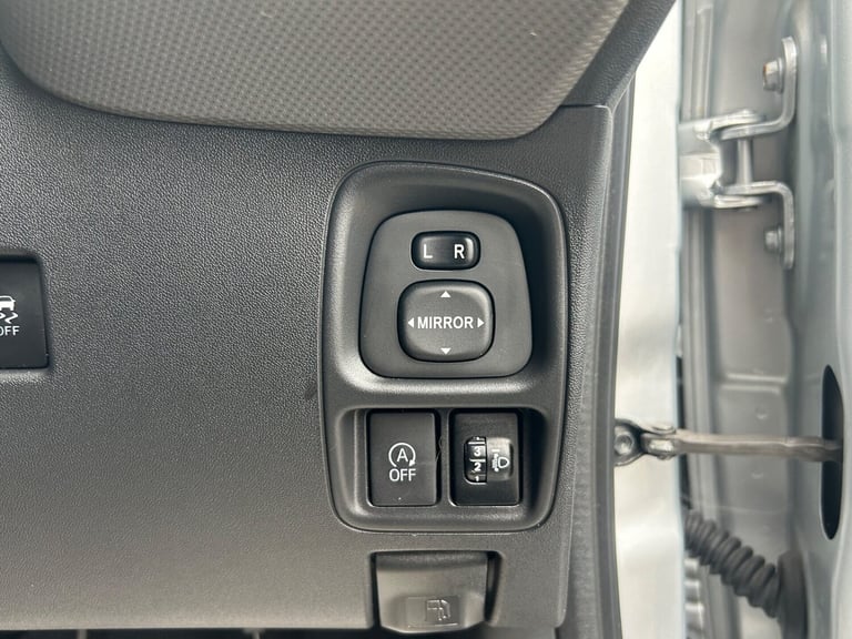 2021 Peugeot 108 1.0 72 Allure 5dr HATCHBACK PETROL Manual