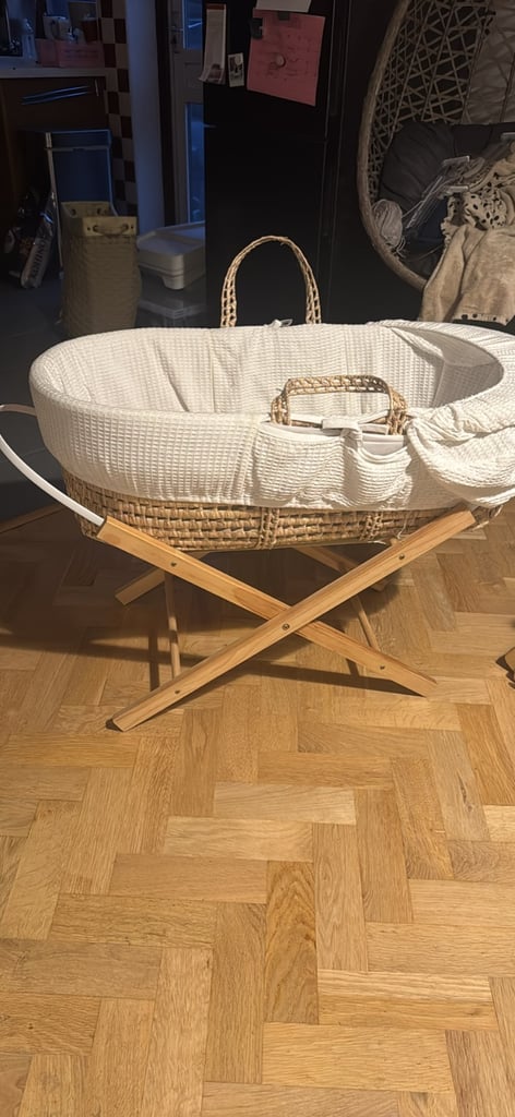 image for Bassinet Moses basket