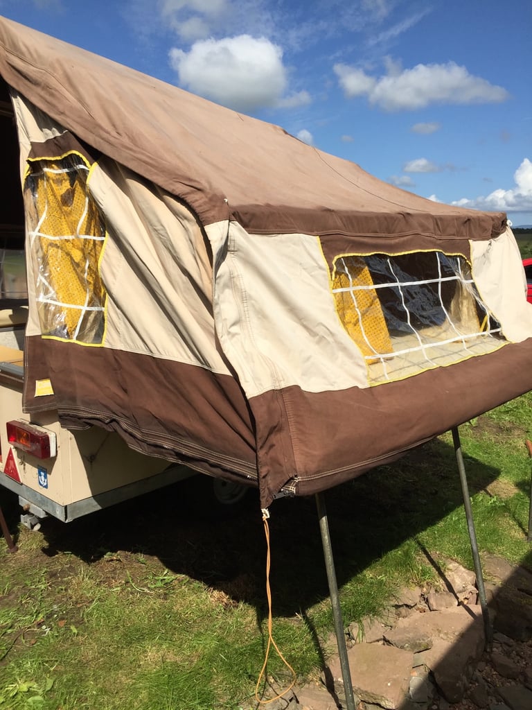 Trailer tent
