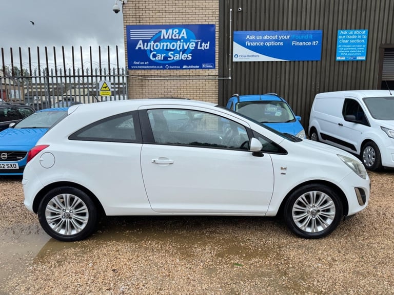 2013 Vauxhall Corsa 1.4 16V SE Euro 5 3dr HATCHBACK Petrol Manual