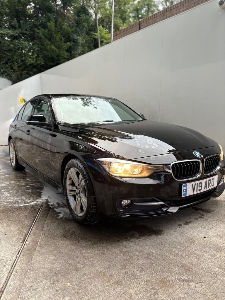 BMW, 3 SERIES, Saloon, 2014, Manual, 1995 (cc), 4 doors