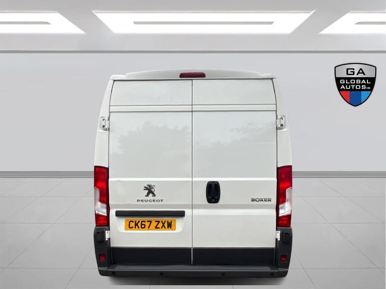 2018 Peugeot Boxer 2.0 BlueHDi 335 Professional L3 H2 Euro 6 5dr PANEL VAN Diesel Manual