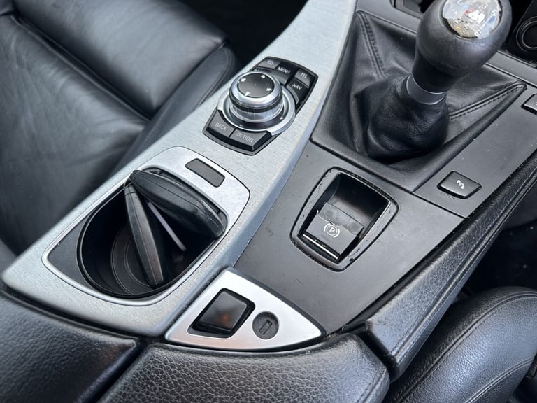 BMW 5 SERIES 2.0 520d M Sport Saloon 2011