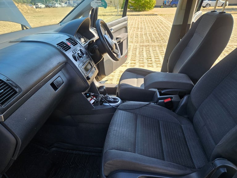 VW AUTOMATIC 7 SETER PETROL ULEZ FREE YEAR MOT SERVICE HISTORY £1999