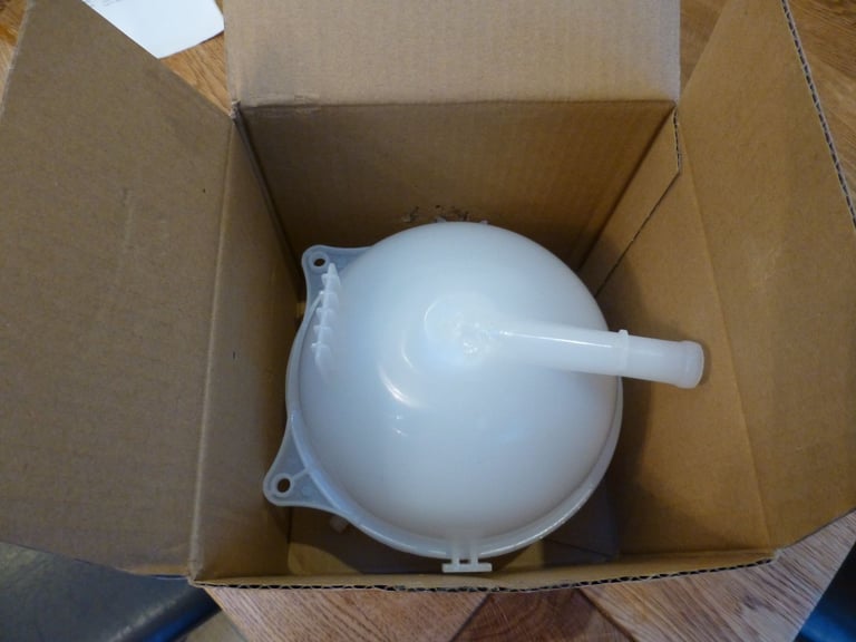 Coolant Expansion Tank Inc Sensor Fits VW Fox Polo Audi A1 Seat Skoda Febi 44535