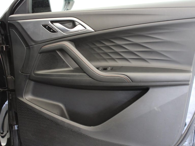 2024 MG MG HS 1.5 T-GDI SE 5dr Crossover/SUV PETROL Manual