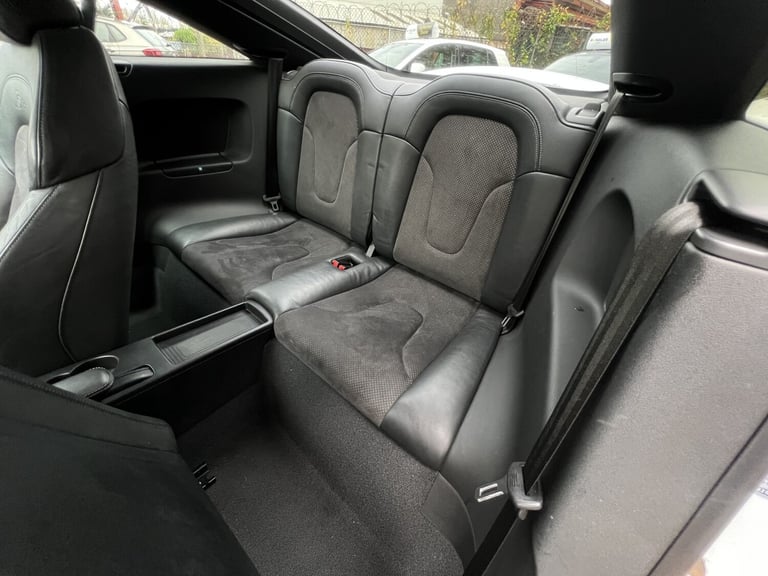 AUDI TT 2.0 TDI Black Edition 2013