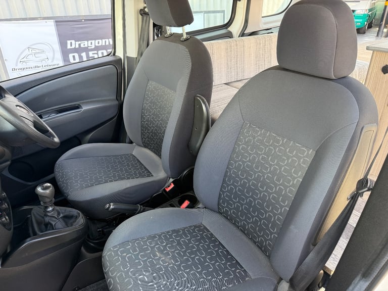 2015 (65)reg Fiat Doblo 1.6 M-Jet Camper Van - 1 Owner - 15250 miles