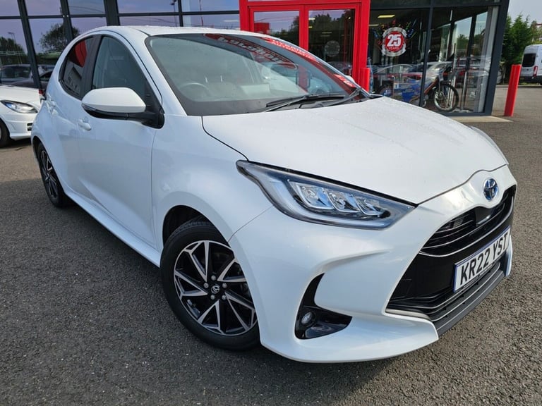 image for 2022 Toyota Yaris 1.5 VVT-h Design Hatchback 5dr Petrol Hybrid E-CVT Euro 6 (s/s) (116 ps) Hatchb...