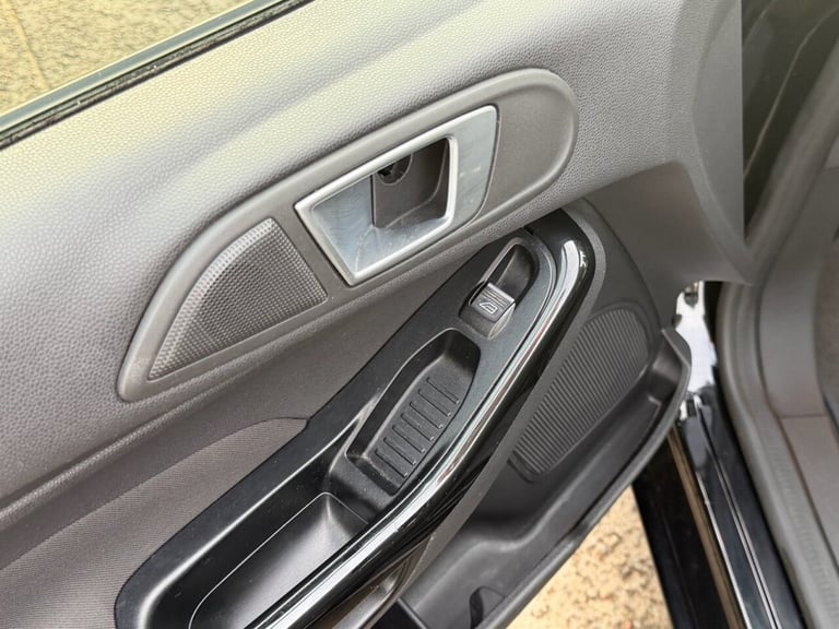 2016 Ford Fiesta 1.0 EcoBoost Zetec 5dr Powershift HATCHBACK PETROL Automatic