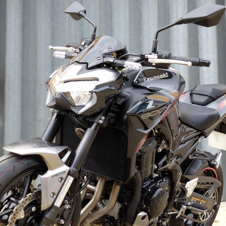 2024 KAWASAKI Z900 FPFNN, STUNNING LOW MILEAGE 1-OWNER MOTORCYCLE.