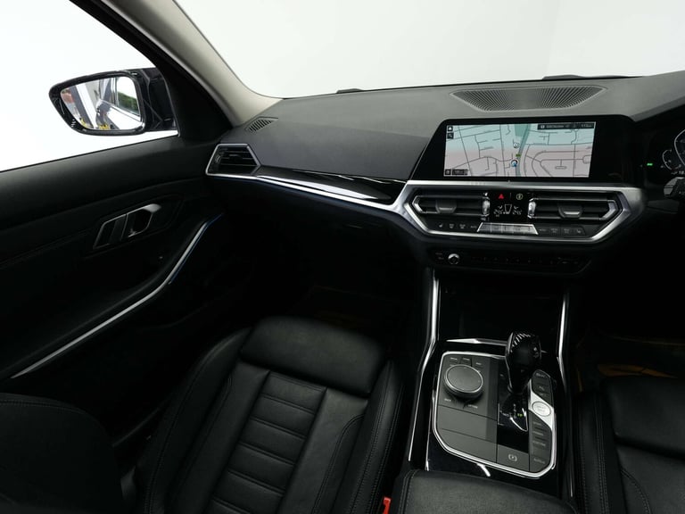 2021 BMW 3 Series 2.0 330e 12kWh Sport Pro Touring Auto Euro 6 (s/s) 5dr Estate Hybrid Automatic