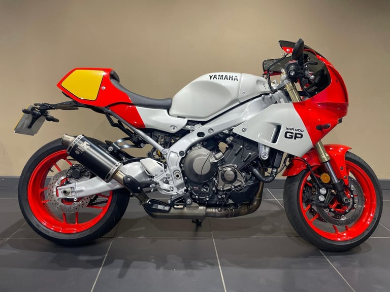 Yamaha XSR 900 GP (MTM890D) XSR900GP DEMO in Legend Red