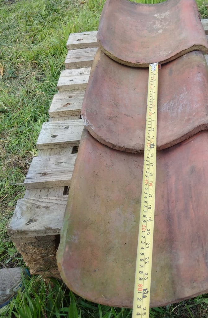 1100+ Reclaimed, handmade antique red clay 'Dutch' Pantiles