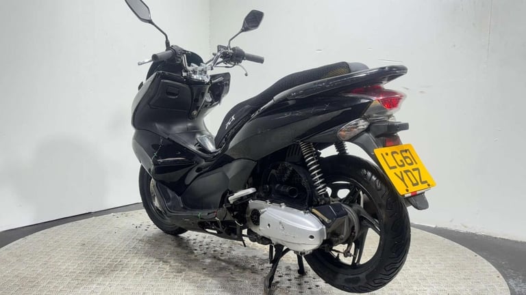 Honda PCX 2011 WW 60K NON RUNNING PROJECT BIKE PARTS BIKE 125CC