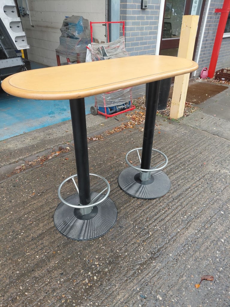 image for Large breakfast table