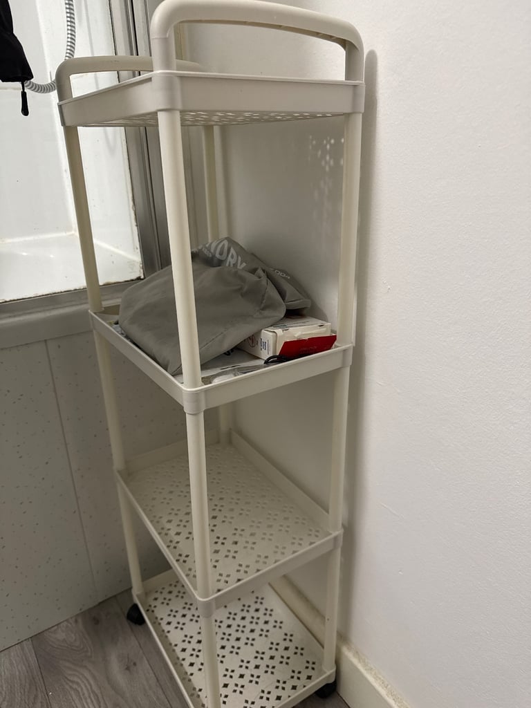 Storage rack