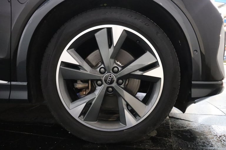 2023 Audi Q4 e-tron 35 S line SUV 5dr Auto 55kWh (APPLE CAR PLAY) ESTATE ELECTRIC Automatic