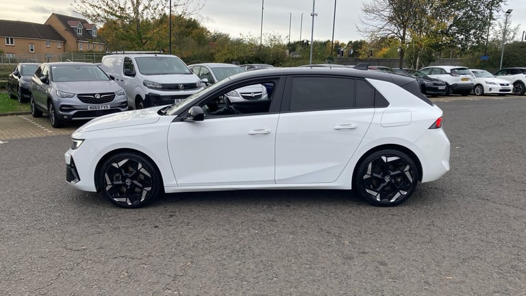 2023 Vauxhall Astra 1.6 Plug-in Hybrid GSe 5dr Auto Hatchback Hatchback Hybrid Automatic