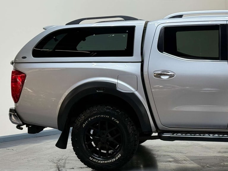 2018 Nissan Navara 2.3 dCi Off-Roader AT32 Auto 4WD Euro 6 4dr Pickup Diesel Automatic