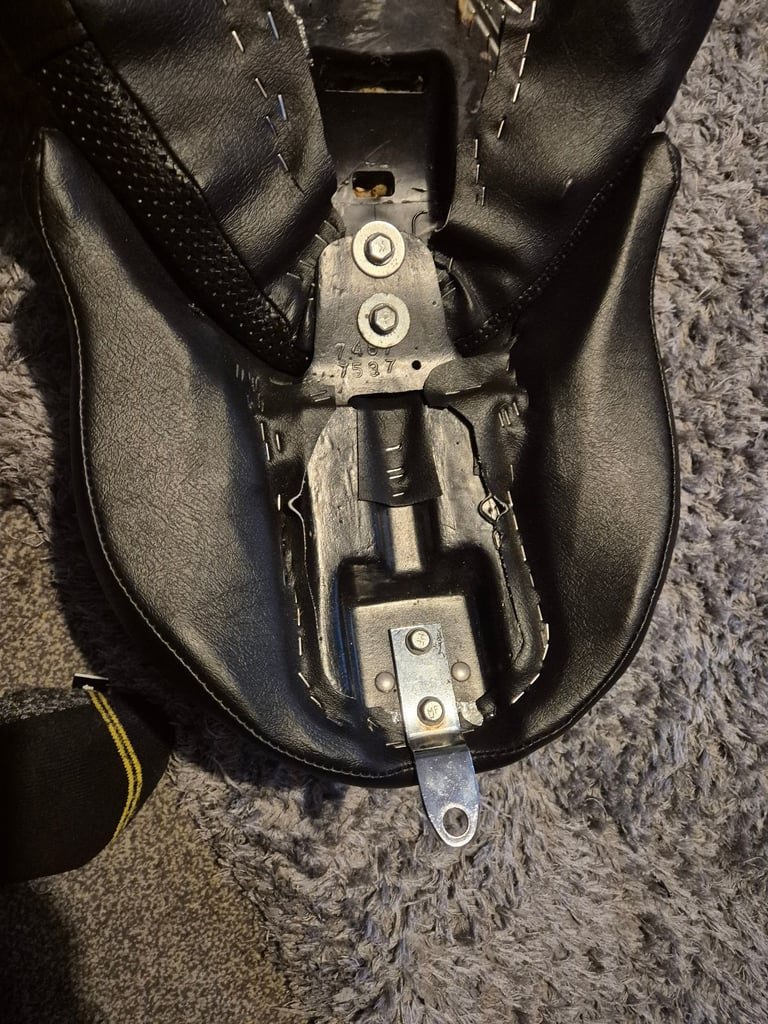 Sportster seat