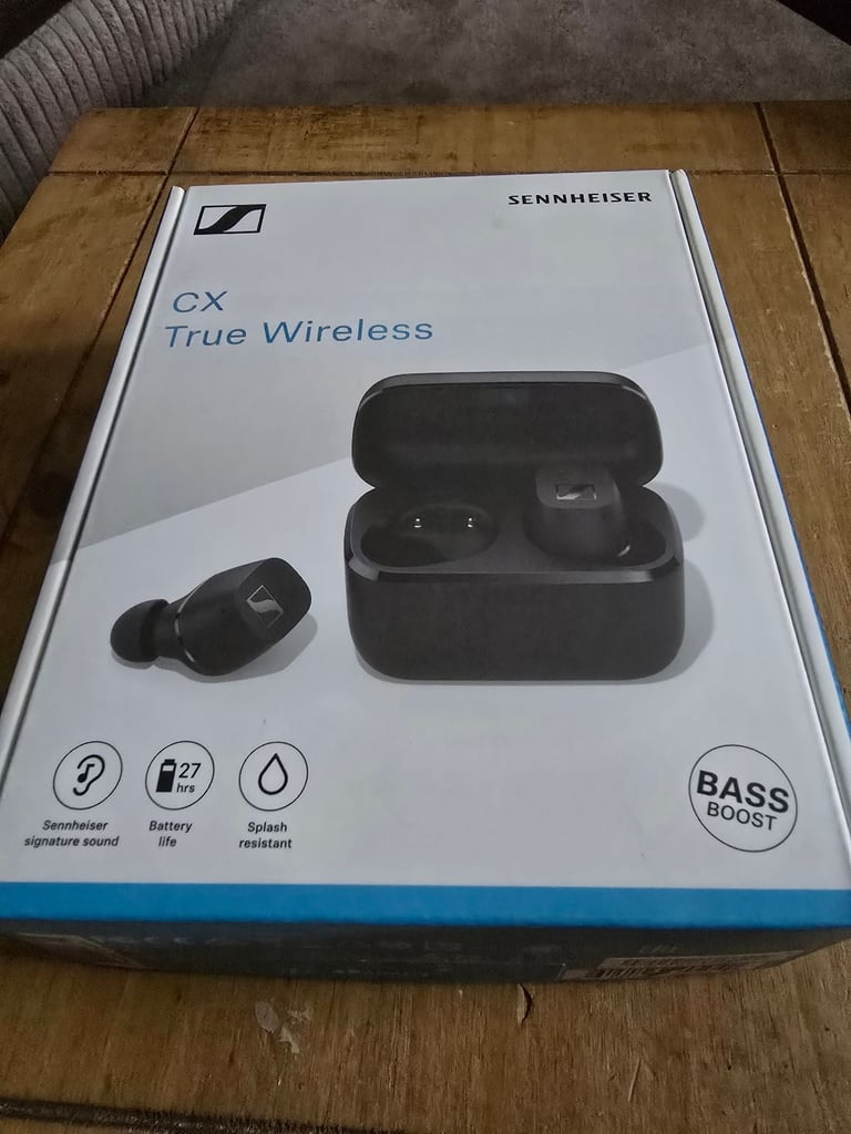 SENNHEISER Ear buds with bass boost