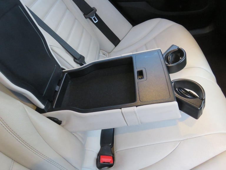 2014 Mercedes-Benz C Class 2.1 C220 BlueTEC AMG Line G-Tronic+ Euro 6 (s/s) 4dr SALOON Diesel Aut...