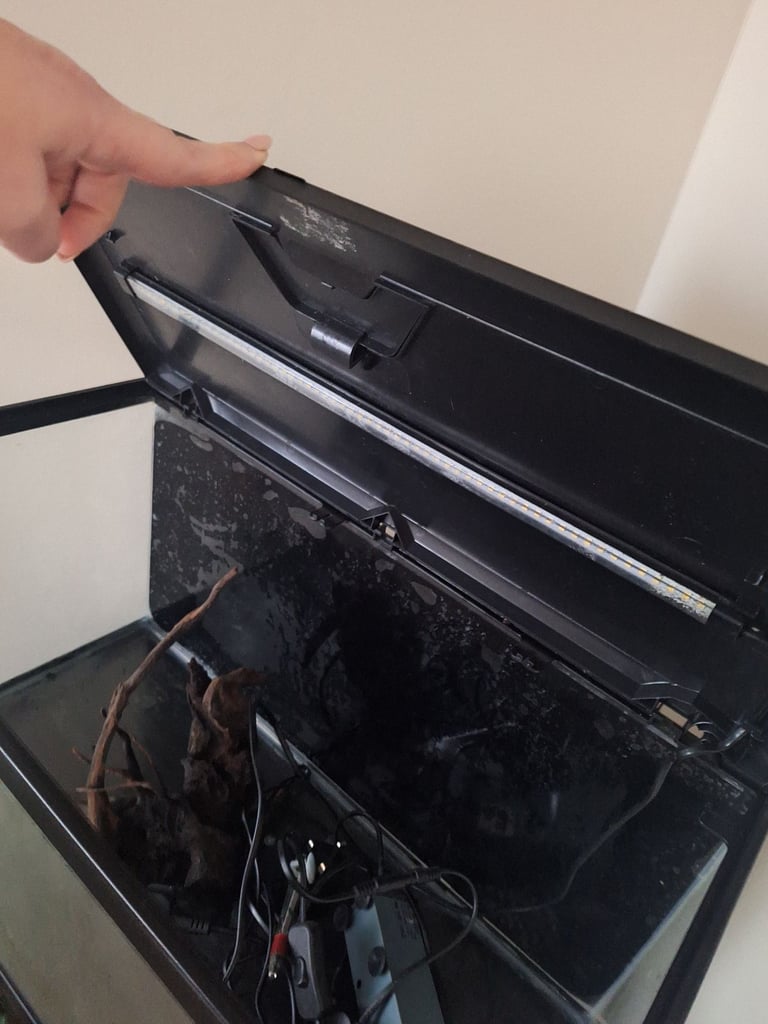 Aquarium fish tank with stand 