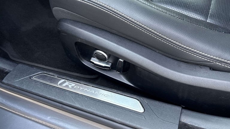 2021 Jaguar XE 2.0 D200 R-Dynamic Black 4dr Auto Saloon Diesel Automatic