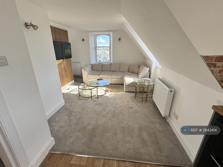 2 bedroom flat in Southbridge House, Cupar, KY15 (2 bed) (#2642414)