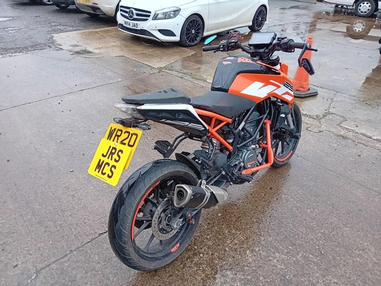 2020 KTM DUKE 125 ABS NAKED NEW MOT HISTORY SPORTS EXHAUST