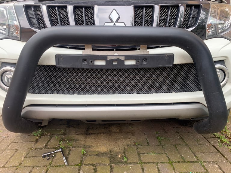 image for Mitsubishi L200 Bull Bar