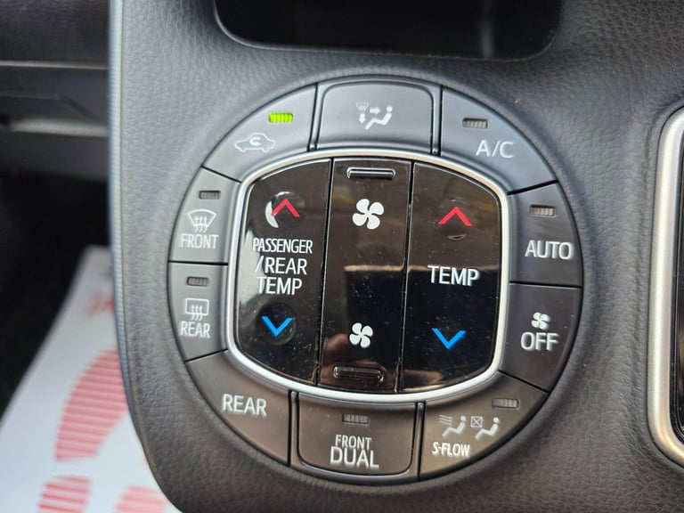 WE HAVE 6 MORE VOXY HYBRID AVAILABLE