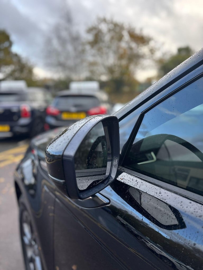 2020 Land Rover Range Rover Evoque 2.0 D150 MHEV R-Dynamic Auto 4WD Euro 6 (s/s) 5dr ESTATE Diese...