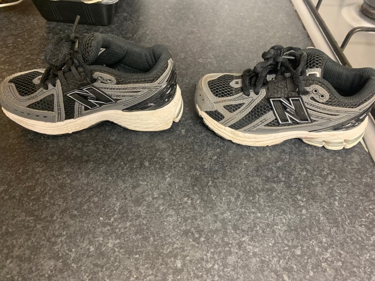 Kids new balance trainers 