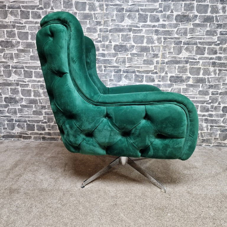 Pair of Green Velvet Swivel Armchairs with Buttoned Back