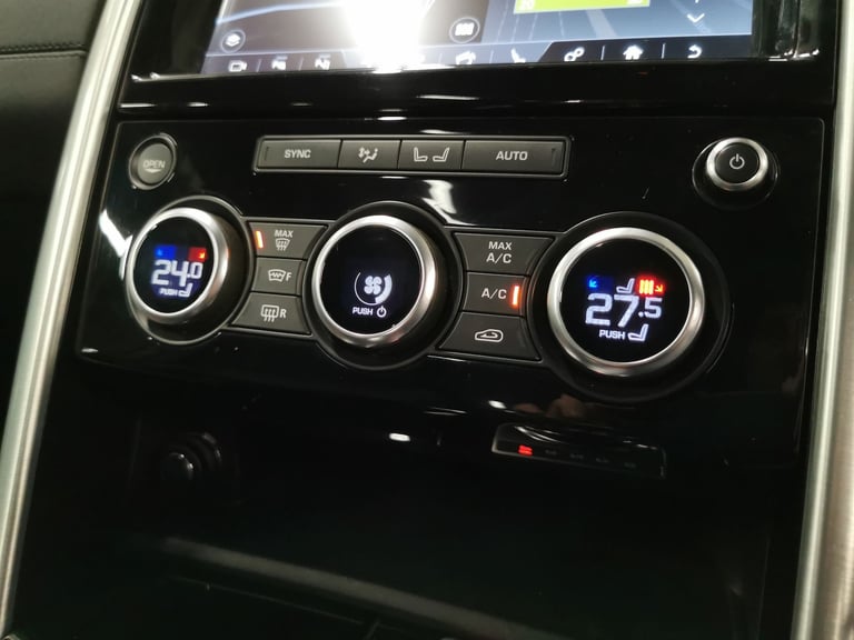 2019 Land Rover Discovery 3.0 SD V6 HSE SUV 5dr Diesel Auto 4WD Euro 6 (s/s) (306 ps) - AUTO PARK...