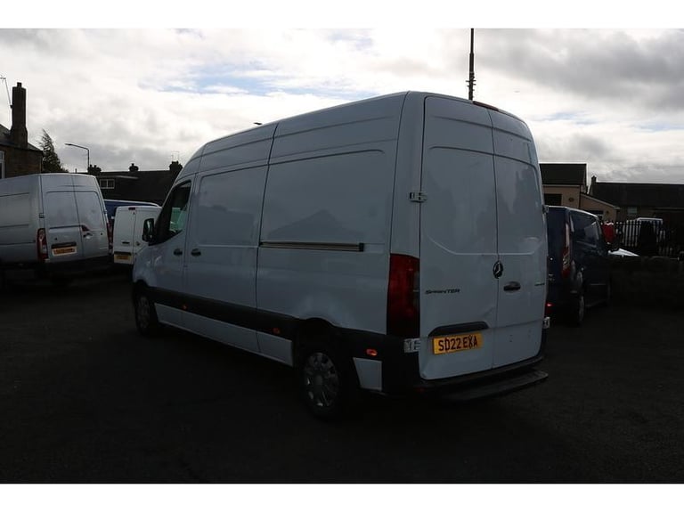 2022 MERCEDES SPRINTER MWB NEW SHAPE *NO VAT* LOW MILES 60k YEARS MOT crafter