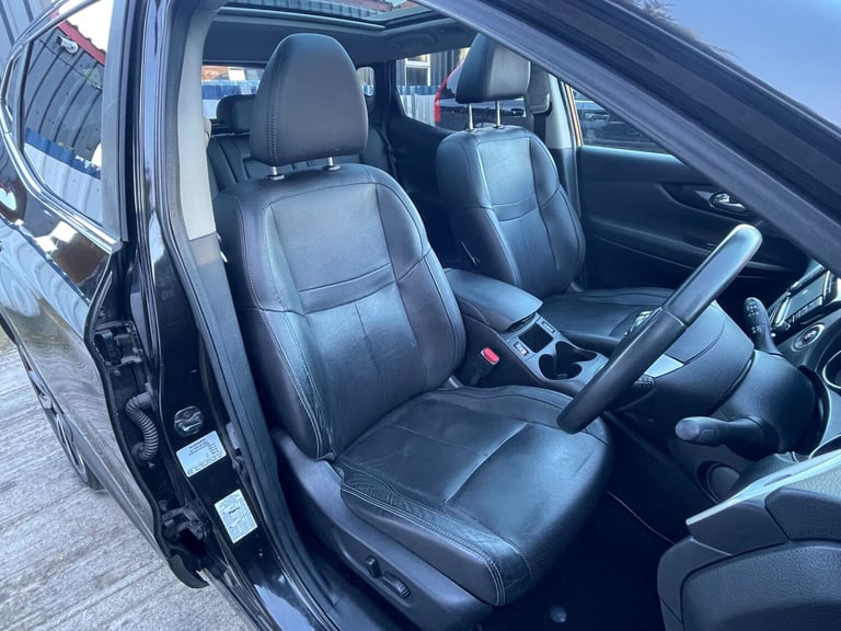 2015 Nissan Qashqai 1.6 DIG-T Tekna SUV 5dr Petrol Manual 2WD Euro 6 (s/s) (163