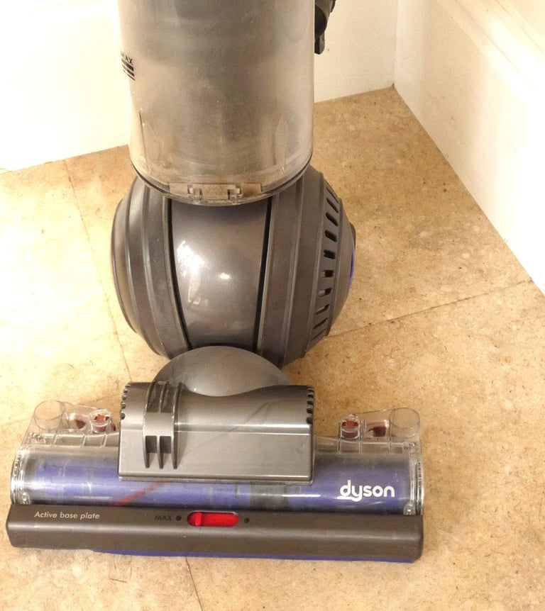 Dyson DC40 Roller Ball Upright Vacuum Cleaner Excellent