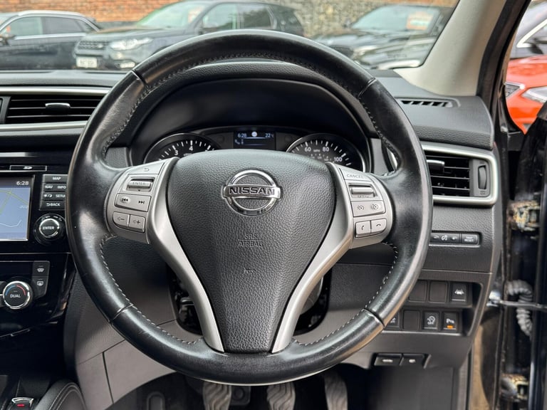 2015 Nissan Qashqai 1.6 DIG-T Tekna 2WD Euro 6 (s/s) 5dr HATCHBACK Petrol Manual