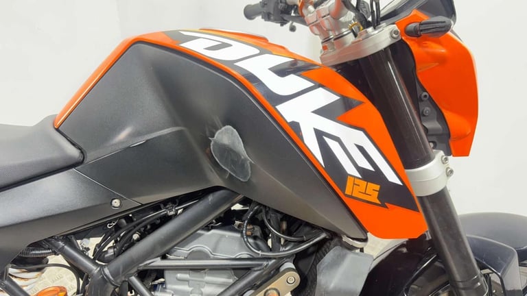 KTM Duke 2014 31K GREAT RUNNING SUPERMOTO BIKE 125CC 15BHP