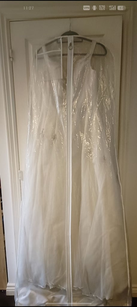  Beautiful new wedding dress