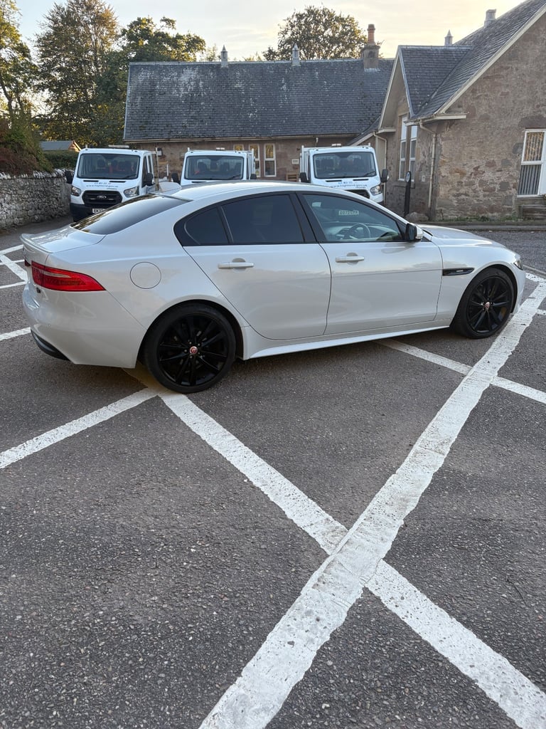 Jaguar, XE, Saloon, 2016, Manual, 1999 (cc), 4 doors